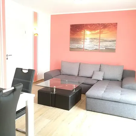 Апартаменты Lucys Haus 1 